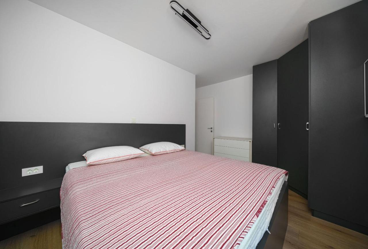 Olive Balcony Vodice-Srima Apartment Exterior photo