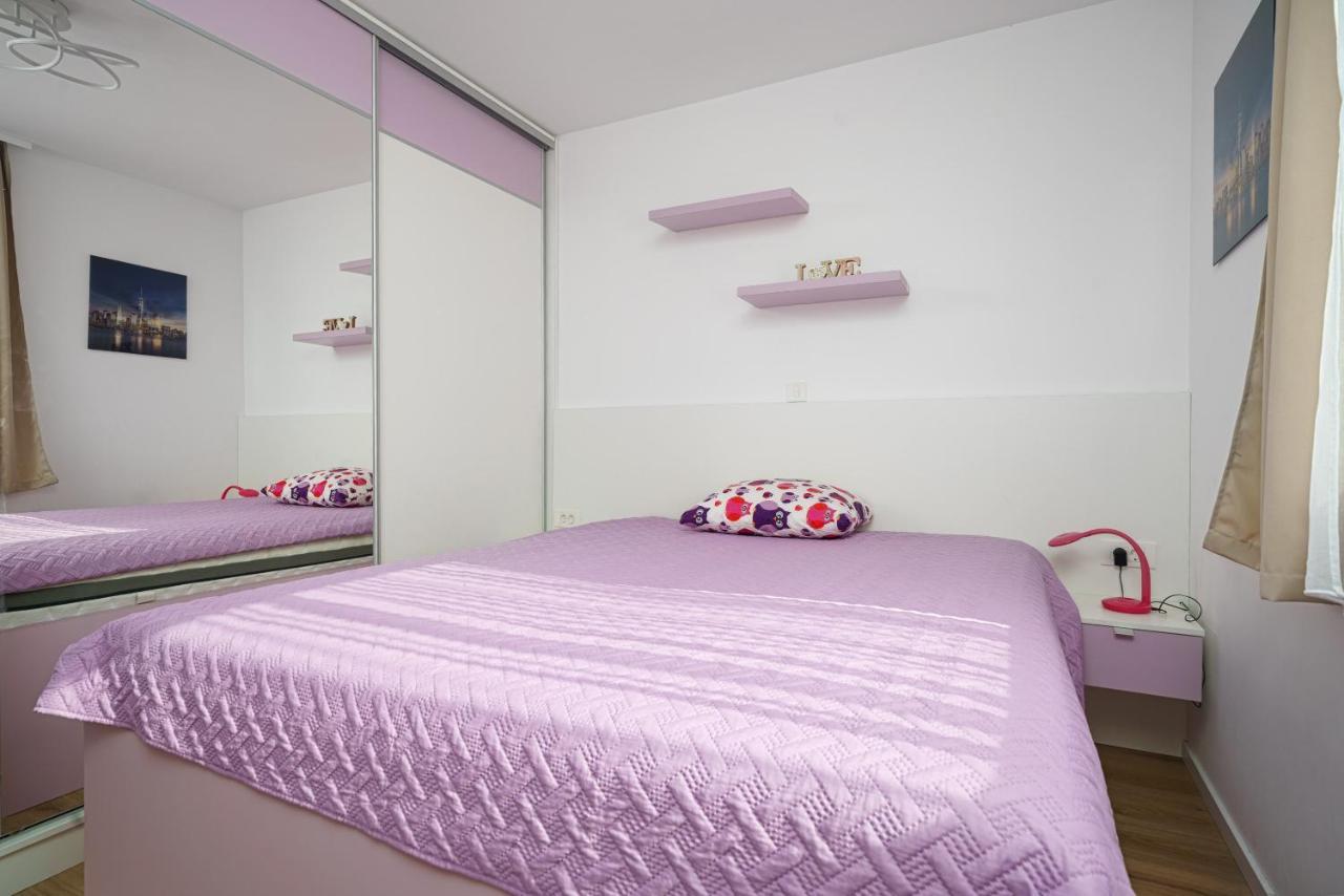 Olive Balcony Vodice-Srima Apartment Exterior photo